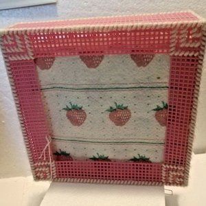 Napkin Holder Pink & Cream Plastic Canvas Needlecraft w /Yarn Art Hand-Made NWOT